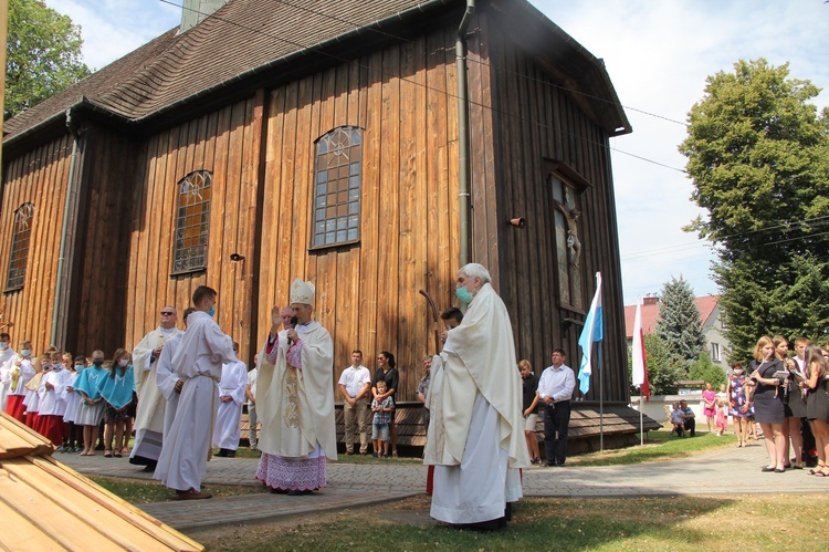 Krzyżanowice. Błogosławieństwo odnowionej dzwonnicy