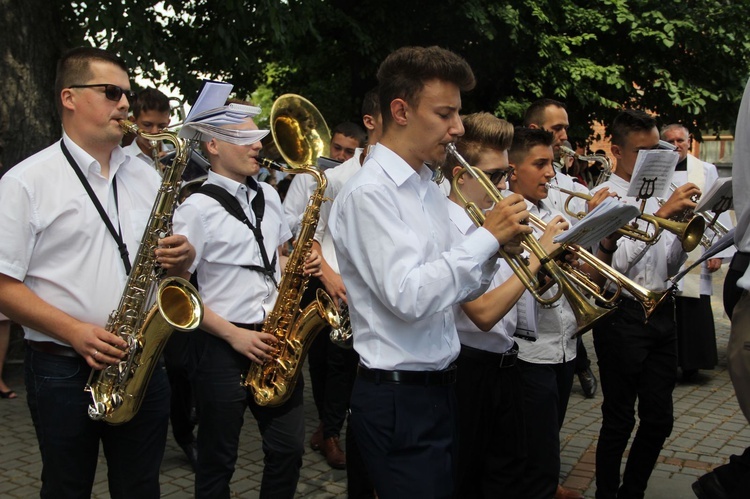 Krzyżanowice. Błogosławieństwo odnowionej dzwonnicy