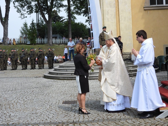 40-lecie koronacji wambierzyckiej figurki Matki Bożej