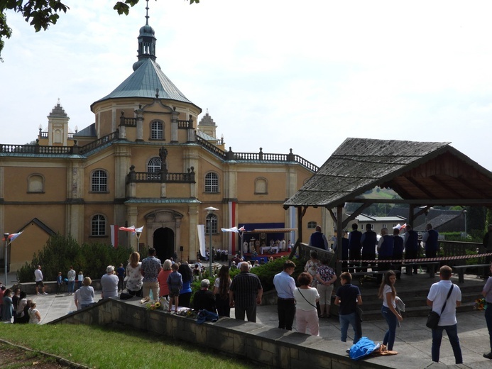 40-lecie koronacji wambierzyckiej figurki Matki Bożej