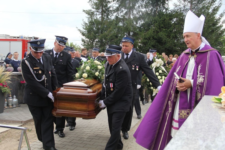 Lubzina. Uroczystości pogrzebowe śp. ks. Jaromira Buczaka