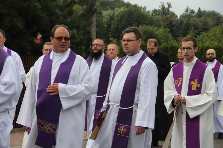 Lubzina. Uroczystości pogrzebowe śp. ks. Jaromira Buczaka