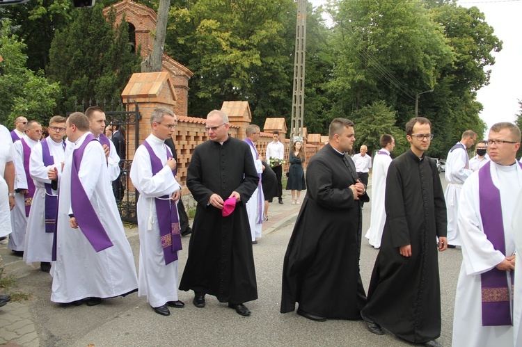 Lubzina. Uroczystości pogrzebowe śp. ks. Jaromira Buczaka