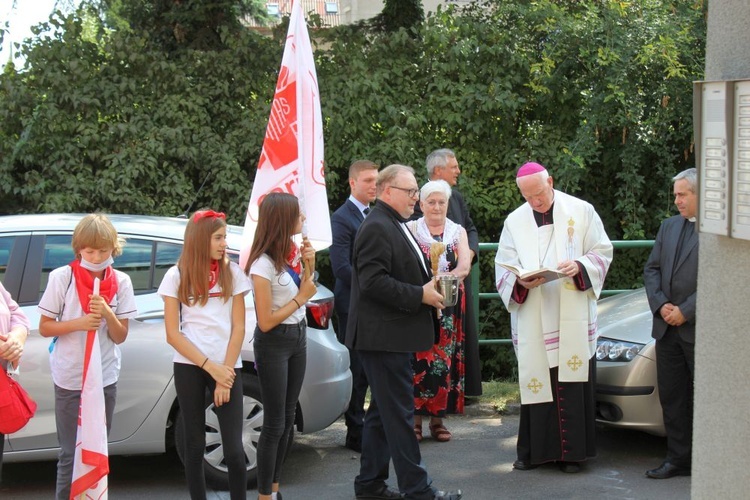 Poświęcenie Domu Samotnej Matki w Pieszycach