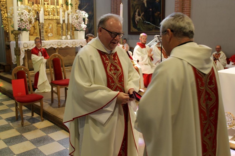 Poświęcenie Domu Samotnej Matki w Pieszycach