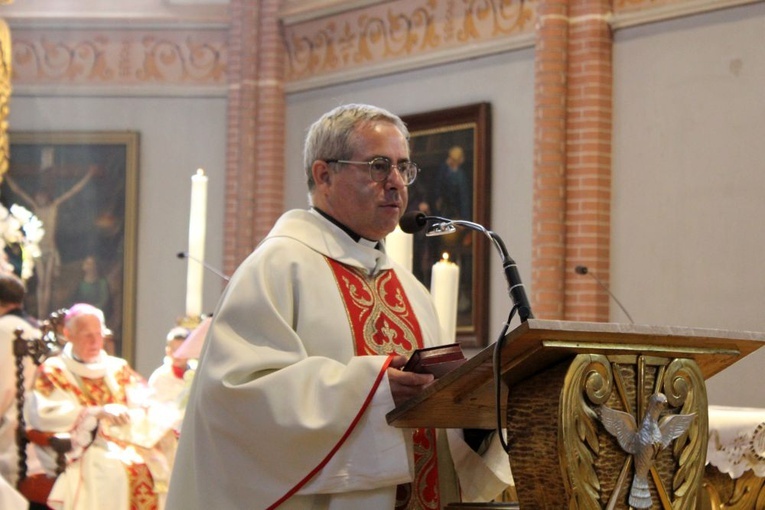 Poświęcenie Domu Samotnej Matki w Pieszycach