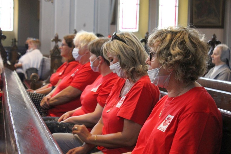 Poświęcenie Domu Samotnej Matki w Pieszycach