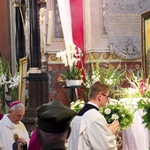 – Hetmance żołnierza polskiego polecamy Wojsko Polskie w dniu jego święta – mówił biskup.