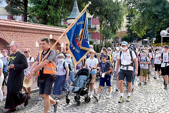 Pierwszy dzień należał  do grup tarnowskich.