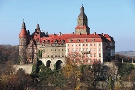 ▲	Zamek Książ to jedna z propozycji na kartach do gry.