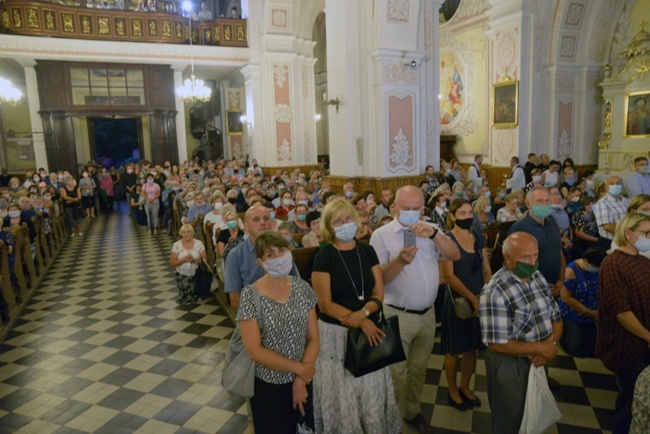 Msza św. żałobna za śp. ks. Ireneusza Szustaka