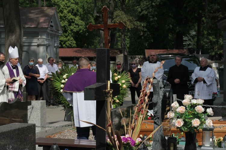 Płock. Pogrzeb ks. prał. Włodzimierza Kilisia (1927-2020)