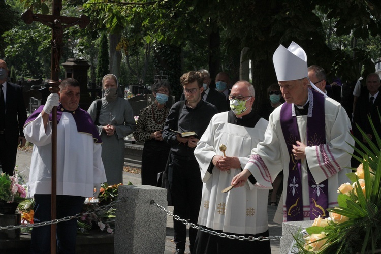 Płock. Pogrzeb ks. prał. Włodzimierza Kilisia (1927-2020)