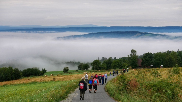 Nowa Ruda. Pieszo do Wambierzyc na 40-lecie koronacji