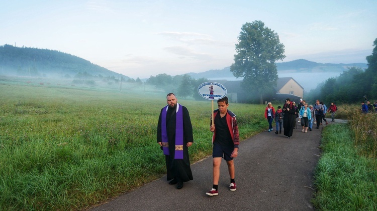 Nowa Ruda. Pieszo do Wambierzyc na 40-lecie koronacji