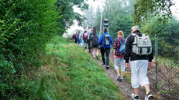 Nowa Ruda. Pieszo do Wambierzyc na 40-lecie koronacji