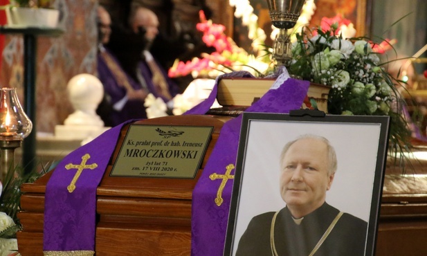 Msza żałobna w intencji śp. ks. prał. prof. dr. hab. Ireneusza Mroczkowskiego.