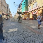 Bytom. "Kostka odstaje, ludzie się potykają". Ul. Dworcowa przejdzie remont