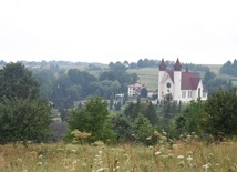 Zabytkowy kościół w Czermnej