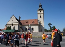 Piesza pielgrzymka na Jasną Górę - wyjście z Tworoga do Boronowa