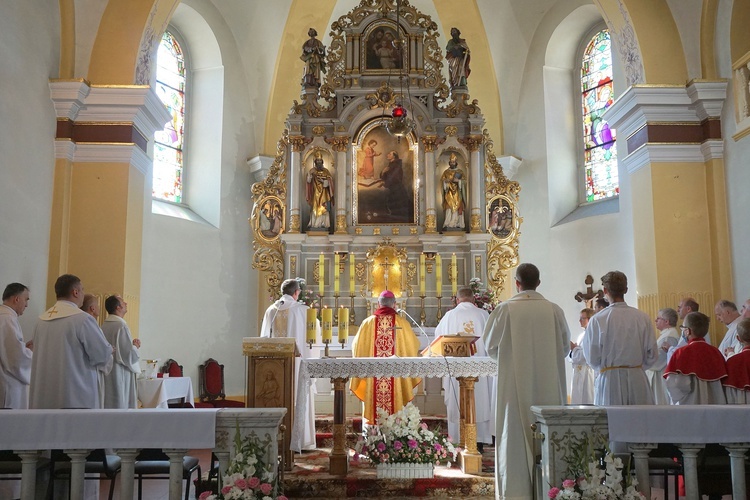 Piesza pielgrzymka na Jasną Górę - wyjście z Tworoga do Boronowa