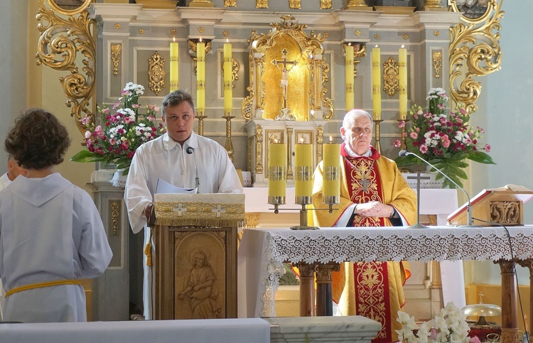 Piesza pielgrzymka na Jasną Górę - wyjście z Tworoga do Boronowa