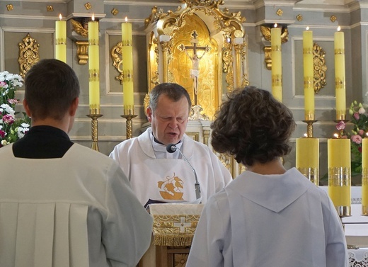 Piesza pielgrzymka na Jasną Górę - wyjście z Tworoga do Boronowa