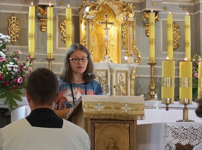 Piesza pielgrzymka na Jasną Górę - wyjście z Tworoga do Boronowa