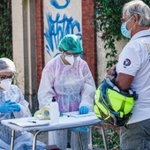 Włochy: Dobowa liczba nowych zakażeń najwyższa od czasu zamknięcia kraju