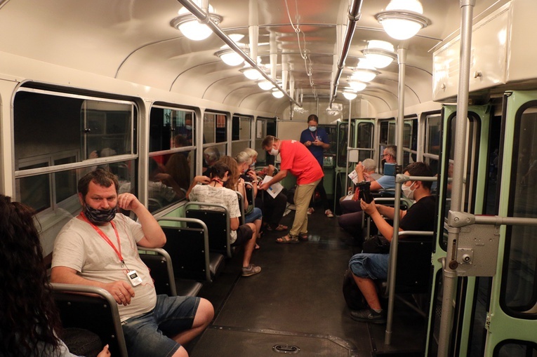 Nocny przejazd zabytkowymi tramwajami
