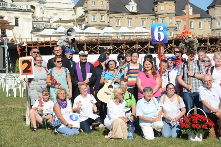 Pielgrzymkowe wejście na Jasną Górę