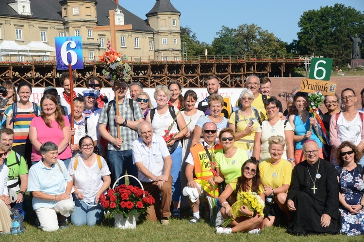 Pielgrzymkowe wejście na Jasną Górę