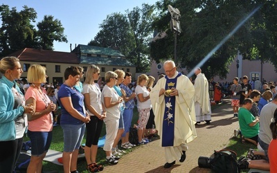 Msza św. w Miechowie.