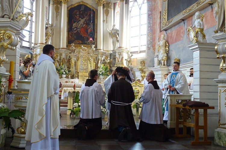 Obłóczyny u wschowskich franciszkanów