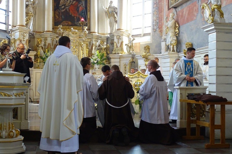 Obłóczyny u wschowskich franciszkanów