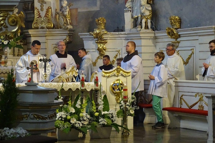 Obłóczyny u wschowskich franciszkanów