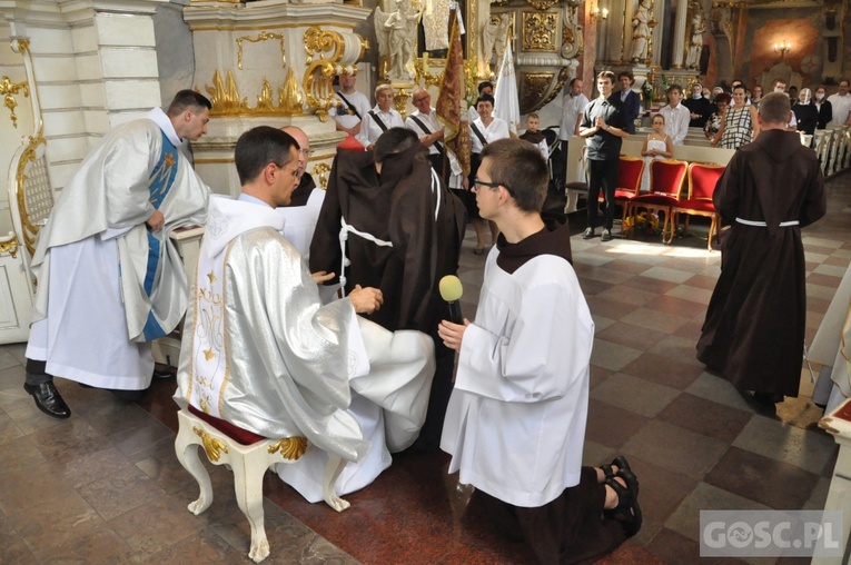 Obłóczyny w klasztorze Braci Mniejszych we Wschowie 