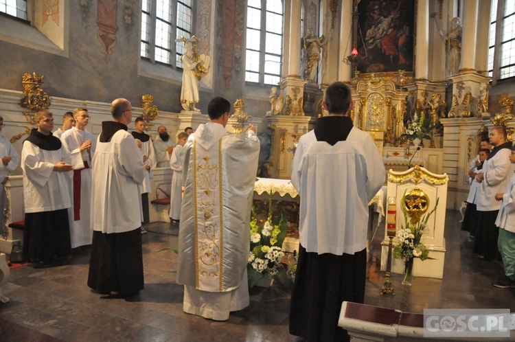 Obłóczyny w klasztorze Braci Mniejszych we Wschowie 