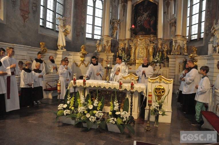Obłóczyny w klasztorze Braci Mniejszych we Wschowie 