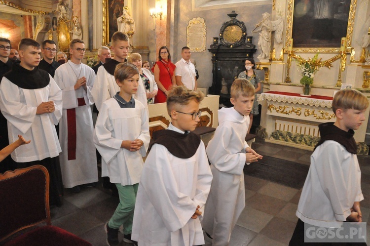 Obłóczyny w klasztorze Braci Mniejszych we Wschowie 