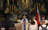 Piesza pielgrzymka na Jasną Górę - przekazanie krzyża w Konopiskach