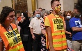 Piesza pielgrzymka na Jasną Górę - przekazanie krzyża w Konopiskach