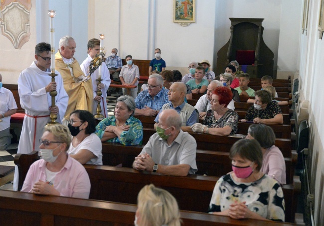 Chorzy w sanktuarium MB Różańcowej