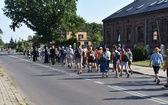 Piesza pielgrzymka na Jasną Górę - przekazanie krzyża w Konopiskach