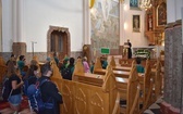 Piesza pielgrzymka na Jasną Górę - przekazanie krzyża w Konopiskach