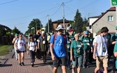 Piesza pielgrzymka na Jasną Górę - przekazanie krzyża w Konopiskach