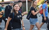 Piesza pielgrzymka na Jasną Górę - przekazanie krzyża w Konopiskach
