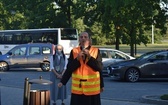 Piesza pielgrzymka na Jasną Górę - przekazanie krzyża w Konopiskach