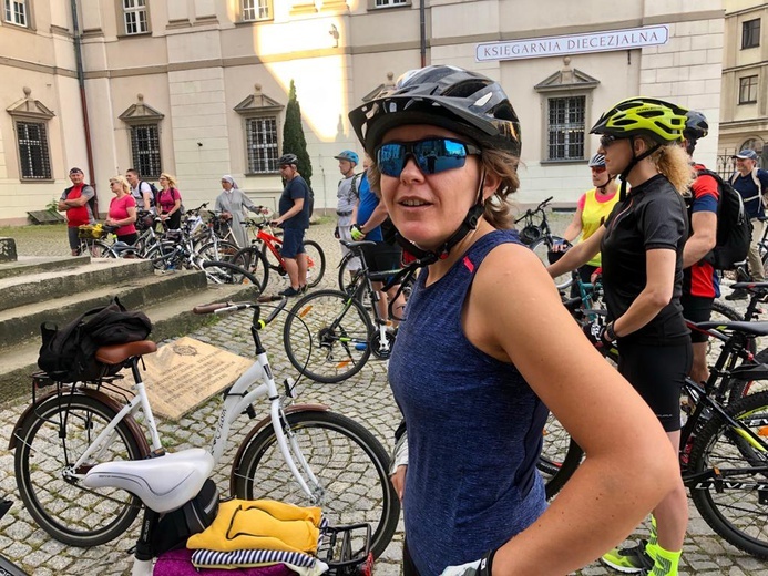 Pielgrzymka rowerowa do Sulistrowiczek