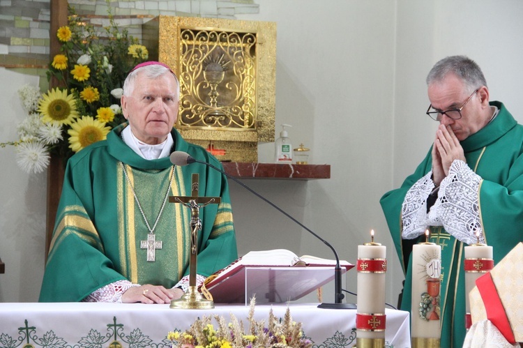 Gorzków. Dziękczynienie za 70-lecie kaplicy